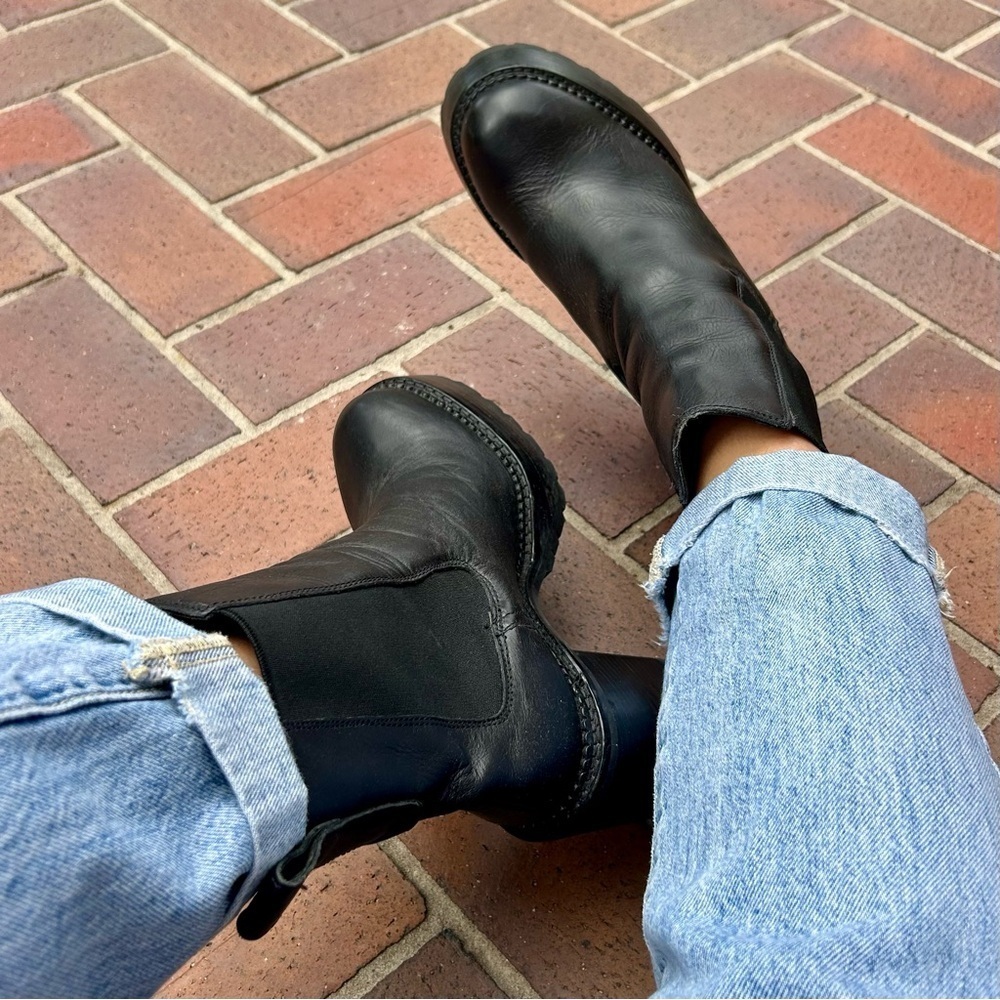 Aqua Rouge Platform High Heel Chelsea Boots Black Leather Chunky Lug Sole Size 9